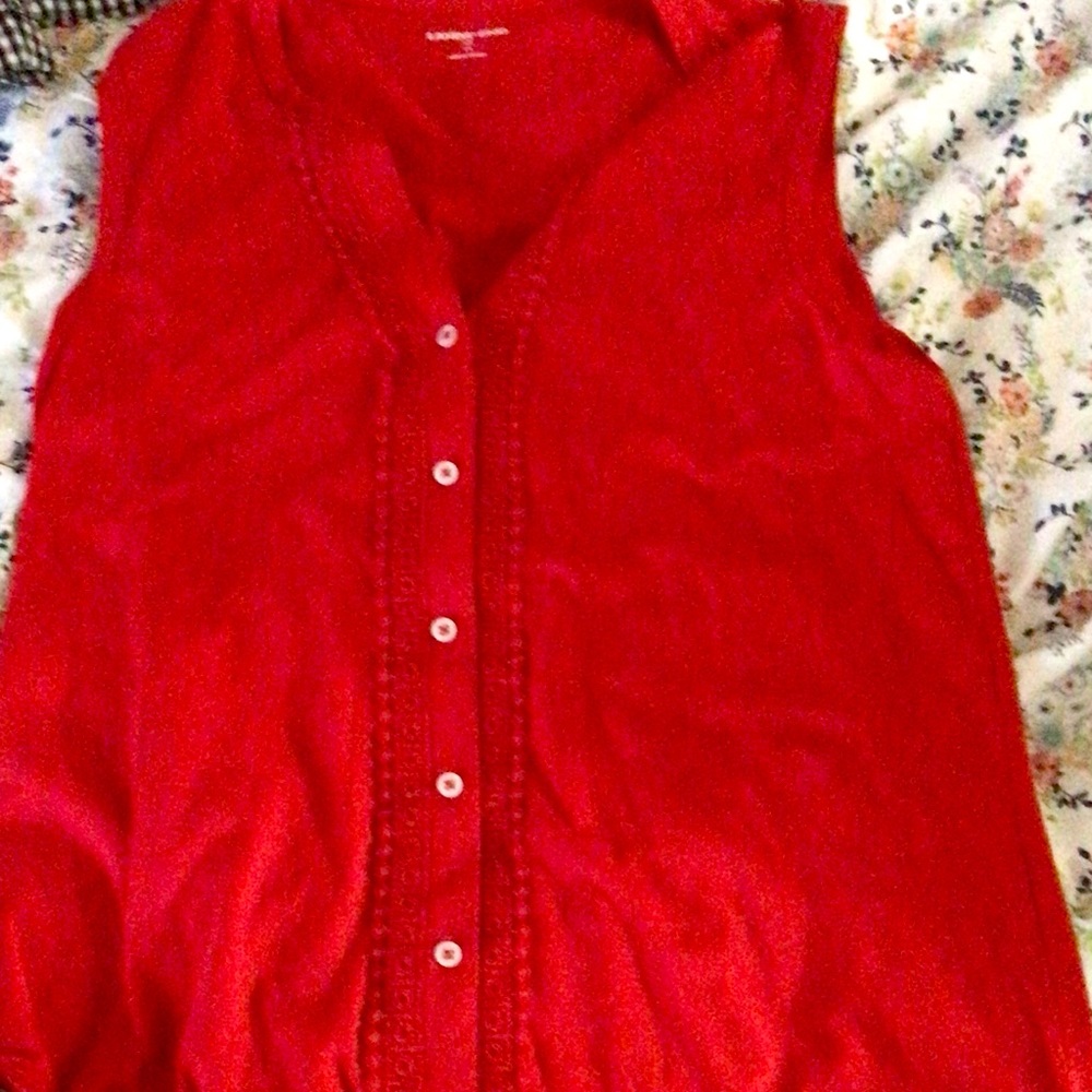*NEVER WORN* lands end red button down shirt/vest